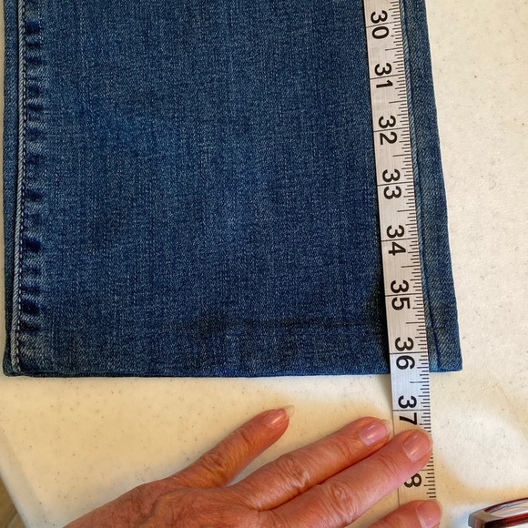 Lucky Brand Classic Blue Straight Leg Jeans - Picture 6 of 8